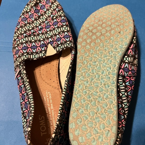 Gorgeous Toms, women's size 8 - Picture 5 of 6